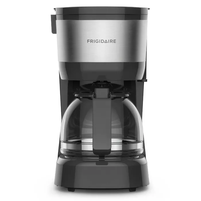 Cafetera Frigidaire 15 tazas (0.6lt) 550W - FCM10